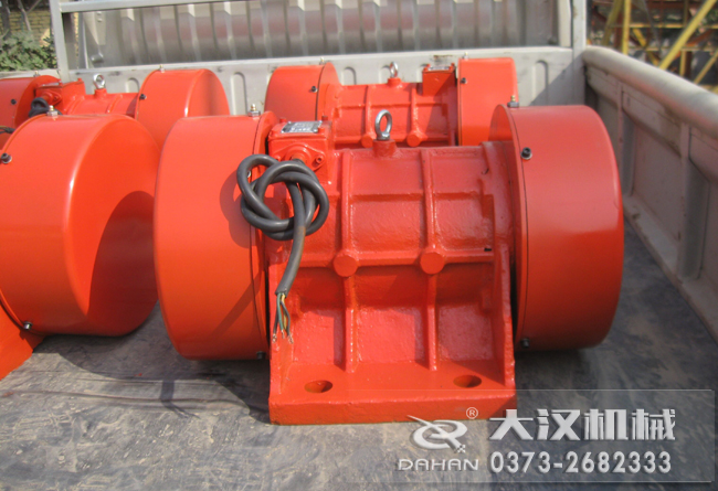 LZF-8仓壁振动器
